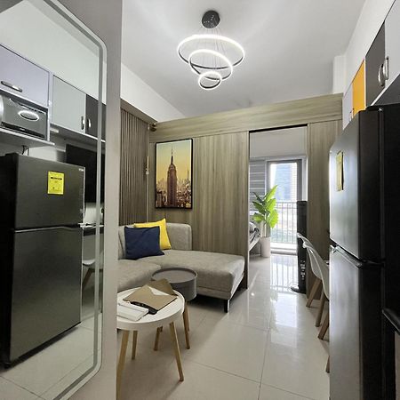 Edsa Fame Residences T11014 - 1 Bedroom 24Sqm Pop Of Yellow Unit Walking Distance To Shaw Mrt Megamall & Shangri-La Mall Greenfield District Mandaluyong - Staycations By Sms Манила Экстерьер фото