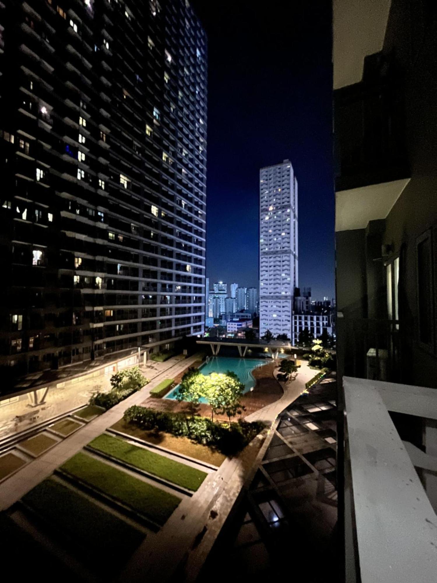 Edsa Fame Residences T11014 - 1 Bedroom 24Sqm Pop Of Yellow Unit Walking Distance To Shaw Mrt Megamall & Shangri-La Mall Greenfield District Mandaluyong - Staycations By Sms Манила Экстерьер фото