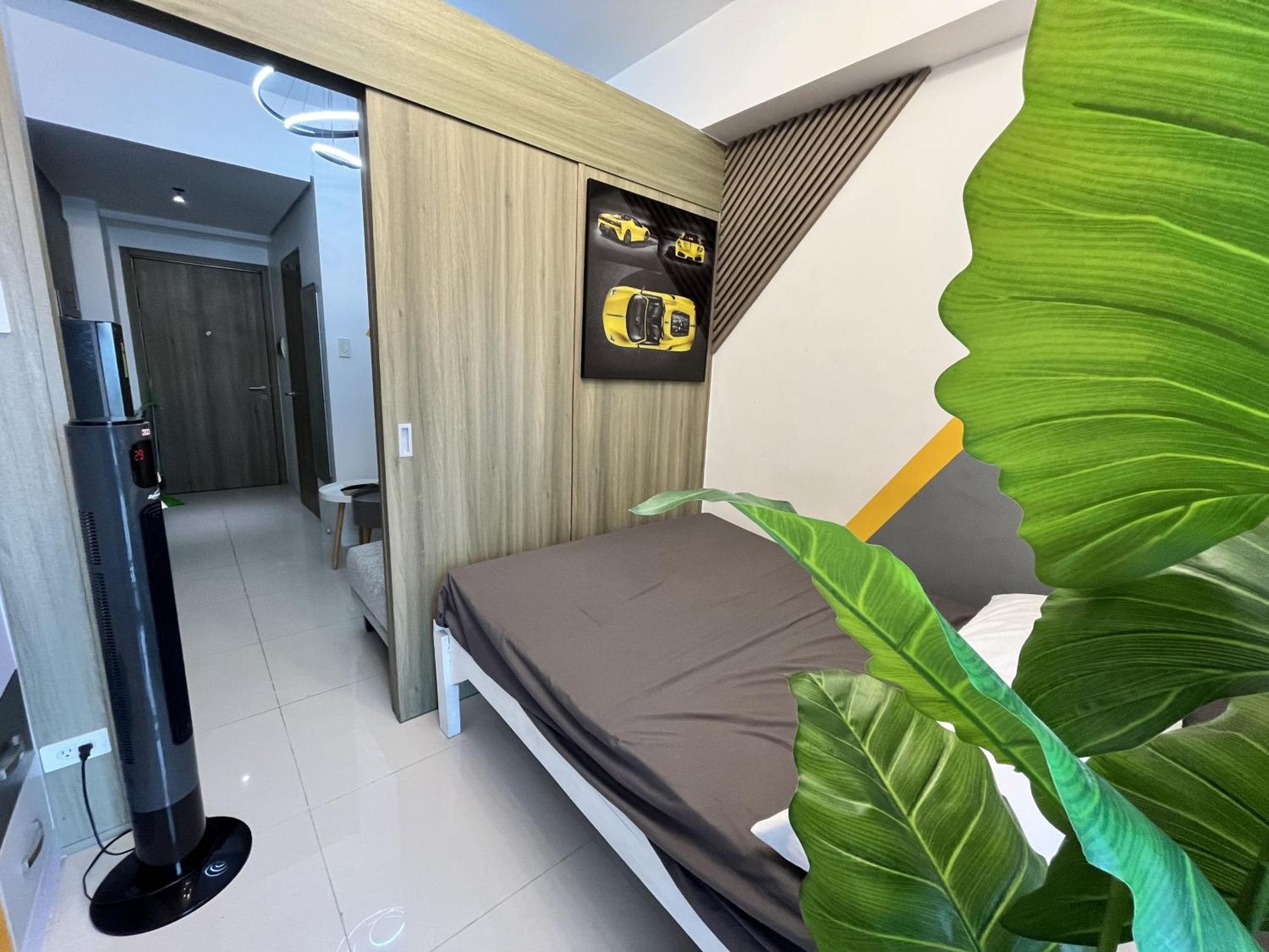 Edsa Fame Residences T11014 - 1 Bedroom 24Sqm Pop Of Yellow Unit Walking Distance To Shaw Mrt Megamall & Shangri-La Mall Greenfield District Mandaluyong - Staycations By Sms Манила Экстерьер фото